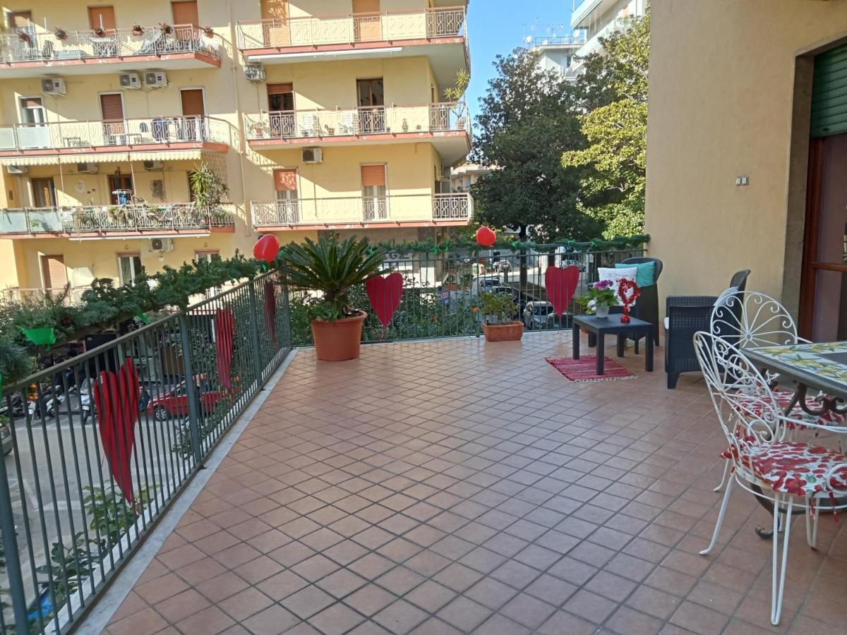 Bed and Breakfast La Terrazza Di Monica & Teresa Portici Exterior foto
