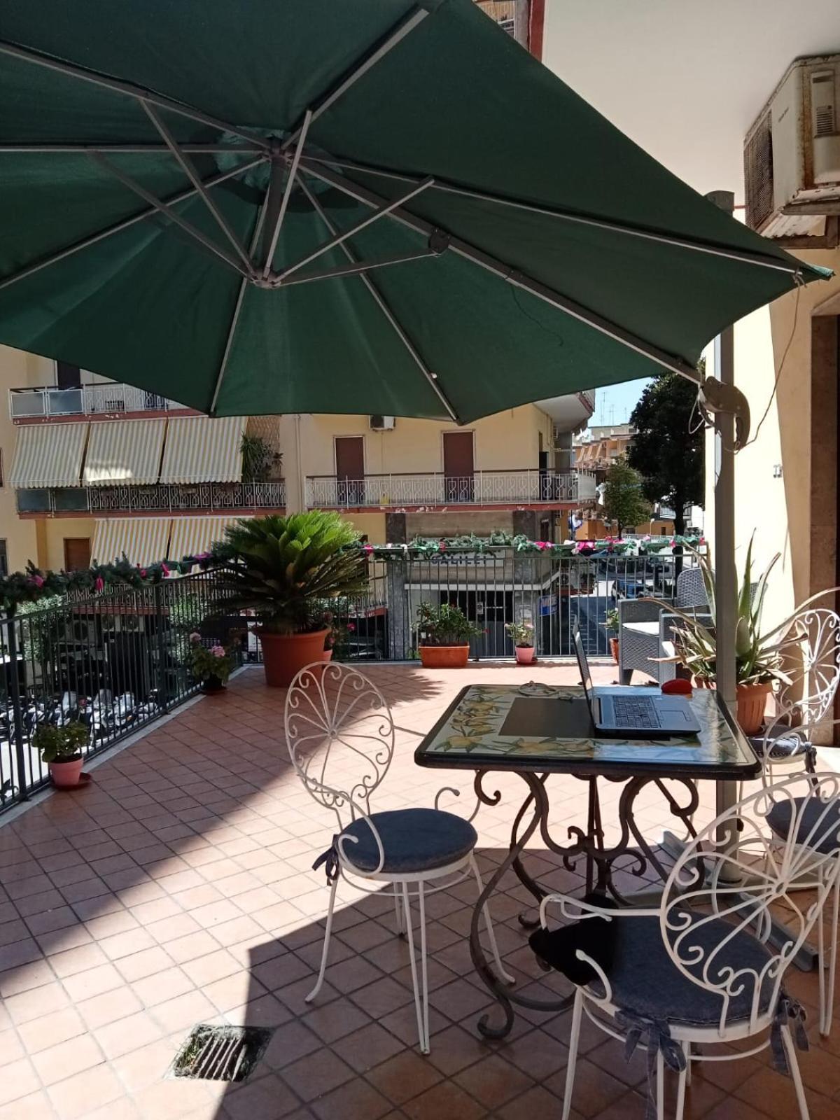 Bed and Breakfast La Terrazza Di Monica & Teresa Portici Exterior foto